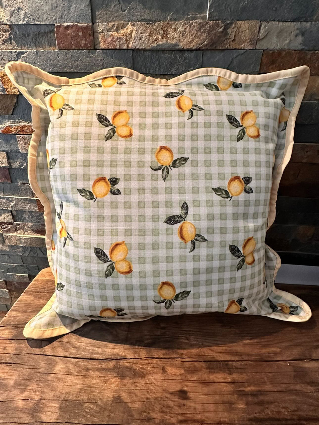 Coussin d’extérieur floqué à la main – Maison Andea