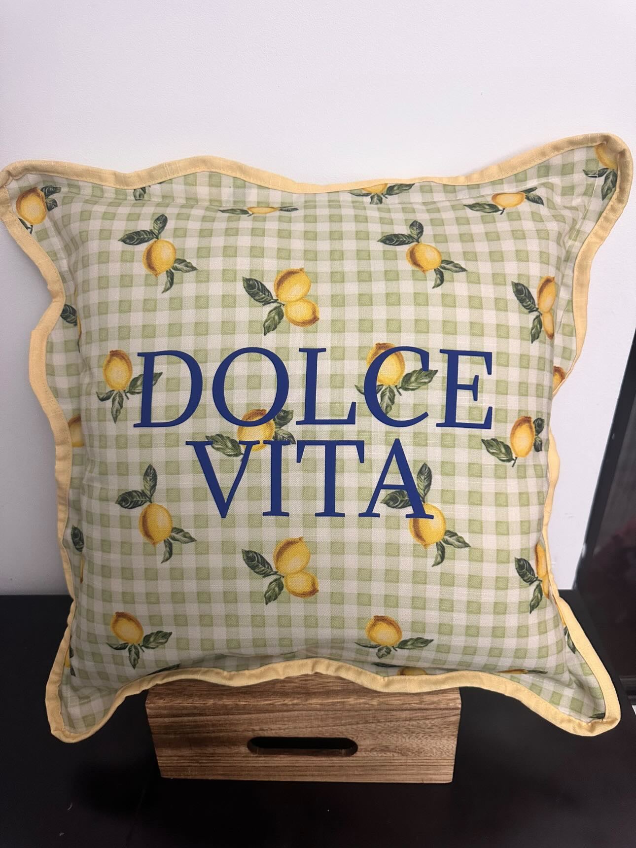 Coussin d’extérieur floqué à la main – Maison Andea