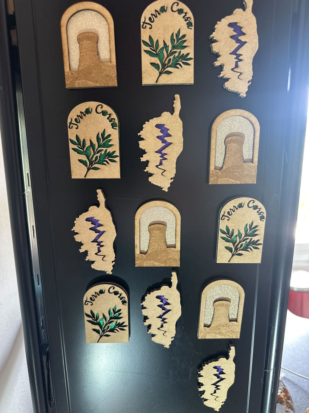 Magnet en bois artisanal – Maison Andea